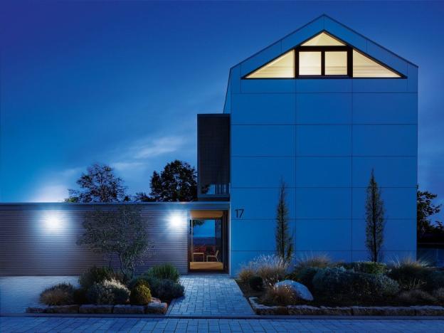 Why should you convert your floodlight to LED?